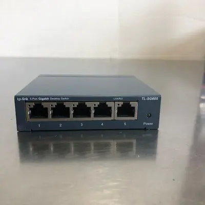 TP-Link TL-SG605 5-Port Gigabit Desktop Switch Unmanaged Steel Casing Network - Thumbnail 3