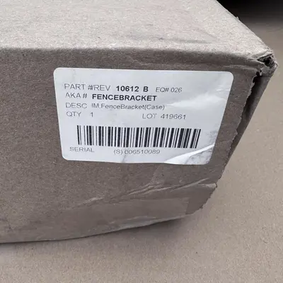 Trex Seclusion Fence Brackets With Hardware (Box Of 96 PCs) - Thumbnail 1