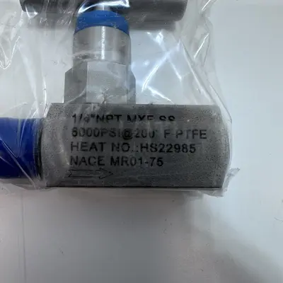 TSI Flow Products 1/4" NPT MXF Stainless Steel Needle Valve - Thumbnail 3
