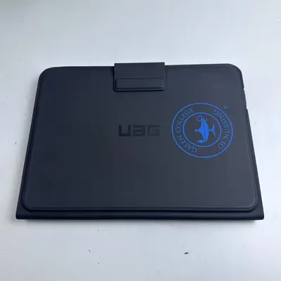 UAG Integrated Bluetooth Keyboard with Trackpad for iPad (10.2") (8th/7th) - Thumbnail 3
