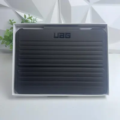 UAG Metropolis SE Case for iPad Pro 11" (M4, 2024) – Rugged Folio, Black - Thumbnail 4