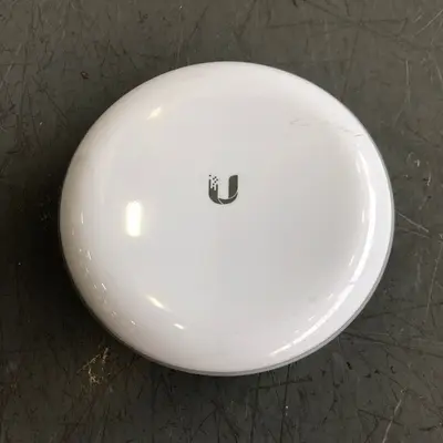 Ubiquiti UniFi Building Bridge 60GHz 1+Gbps Wireless Point-to-Point Kit UBB - Thumbnail 3
