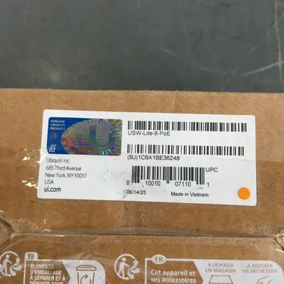 Ubiquiti UniFi USW-Lite-8-PoE 8-Port Gigabit PoE Switch Managed - Thumbnail 3