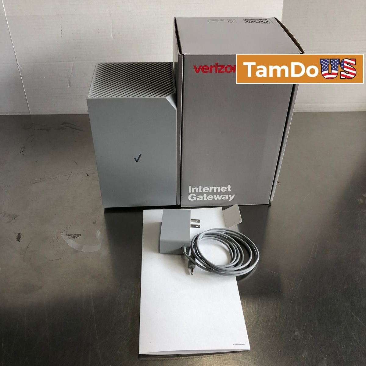 Verizon Internet Gateway WNC-CR200A 5G LTE Wi-Fi 6 Home Router Modem - Photo 1 - Real photo at TamDo.us