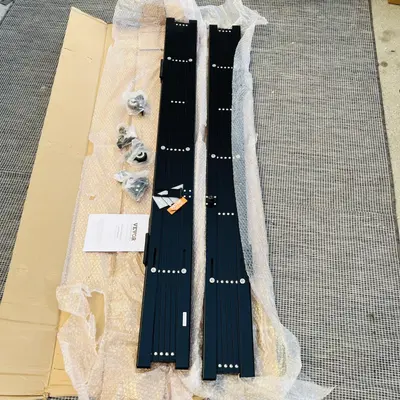 VEVOR Folding Door Gate Adjustable Security Gate - Thumbnail 2