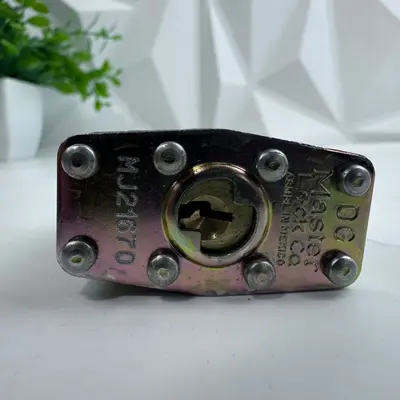 Vintage Master Lock US Military Padlock Heavy Duty Steel DG MJ21670 (No Key) - Thumbnail 3