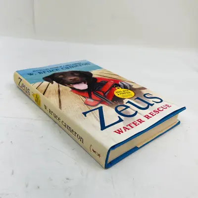 Zeus: Water Rescue by W. Bruce Cameron Dog Fiction Kids Book - Thumbnail 4